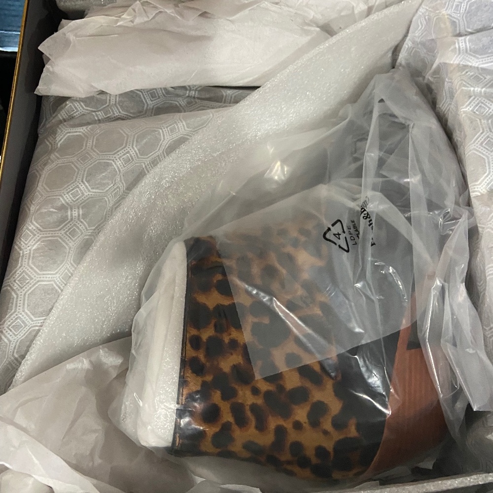 NEW Louise et Cie Vada Leopard PRINT Ankle Boot BOOTIE CALF HAIR SUEDE SIZE 7 - Picture 9 of 9